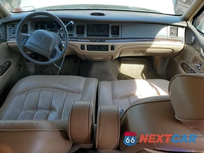 Zdjęcie 8 z 12 samochodu: 1997 LINCOLN TOWN CAR EXECUTIVE VIN:1LNLM81W7VY737737 - miniatura