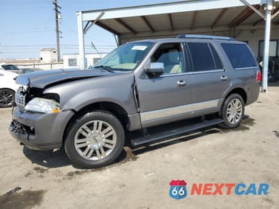 2010 LINCOLN NAVIGATOR 5LMJJ2J51AEJ08275 - główne zdjęcie licytacji z USA - miniatura