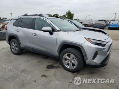 Czwarte zdjęcie samochodu z boku: 2024 TOYOTA RAV4 XLE VIN:2T3P1RFV3RC457706 - miniatura