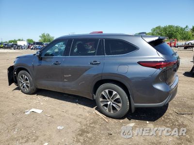 Drugie zdjęcie samochodu z przodu: 2020 TOYOTA HIGHLANDER XLE VIN:5TDGZRBH2LS023261 - miniatura