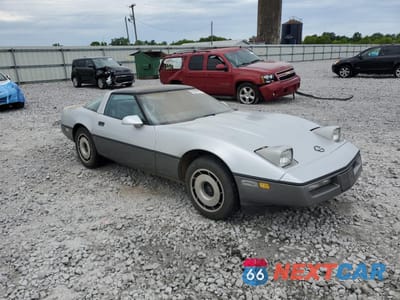 Czwarte zdjęcie samochodu z boku: 1985 CHEVROLET CORVETTE VIN:1G1YY0785F5132568 - miniatura