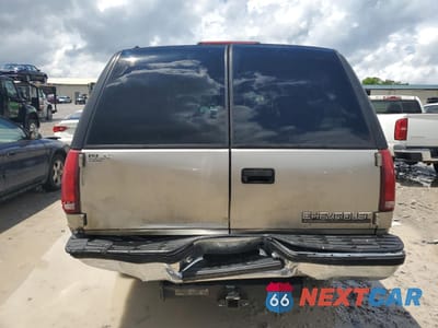 Zdjęcie 6 z 13 samochodu: 1999 CHEVROLET SUBURBAN K1500 VIN:3GNFK16R4XG271981 - miniatura