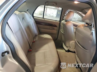 Zdjęcie 10 z 12 samochodu: 2010 MERCURY GRAND MARQUIS LS VIN:2MEBM7FV9AX622090 - miniatura