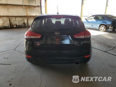 Zdjęcie 6 z 12 samochodu: 2016 KIA FORTE LX VIN:KNAFK5A84G5639921 - miniatura