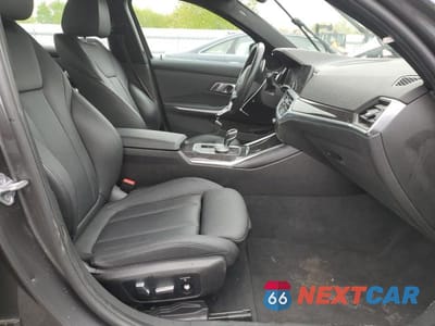 Zdjęcie 7 z 12 samochodu: 2019 BMW 330XI VIN:3MW5R7J57K8B00407 - miniatura