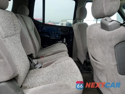 Zdjęcie 10 z 12 samochodu: 2002 ISUZU ASCENDER LS VIN:4NUET16P932101879 - miniatura