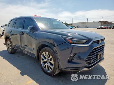 Czwarte zdjęcie samochodu z boku: 2024 TOYOTA GRAND HIGHLANDER XLE VIN:5TDAAAB58RS010401 - miniatura