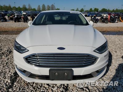 Piąte zdjęcie samochodu w środku: 2017 FORD FUSION SE HYBRID VIN:3FA6P0LUXHR409449 - miniatura