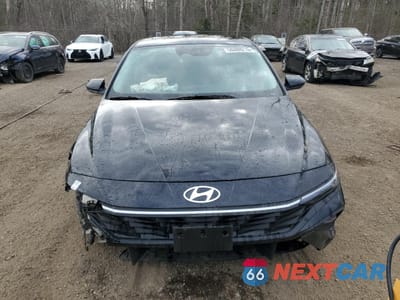 Piąte zdjęcie samochodu w środku: 2024 HYUNDAI ELANTRA SEL VIN:KMHLM4DG8RU826323 - miniatura