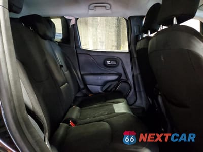 Zdjęcie 11 z 16 samochodu: 2018 JEEP RENEGADE LATITUDE VIN:ZACCJBBB9JPJ12244 - miniatura