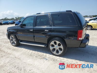 Drugie zdjęcie samochodu z przodu: 2002 CADILLAC ESCALADE LUXURY VIN:1GYEK63N92R112962 - miniatura