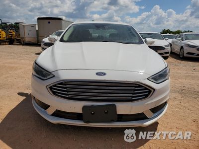 Piąte zdjęcie samochodu w środku: 2018 FORD FUSION SE HYBRID VIN:3FA6P0LU5JR129850 - miniatura
