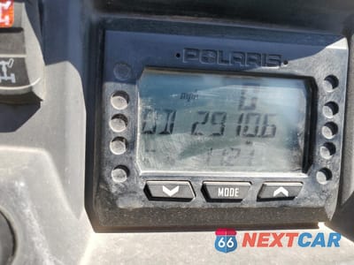 Zdjęcie 8 z 10 samochodu: 2018 POLARIS RZR XP 4 TURBO EPS VIN:3NSVFE92XJF937638 - miniatura