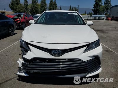 Piąte zdjęcie samochodu w środku: 2021 TOYOTA CAMRY LE VIN:4T1C11AK5MU574894 - miniatura