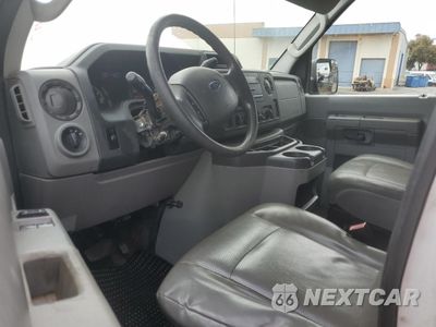 Zdjęcie 8 z 12 samochodu: 2012 FORD ECONOLINE E250 VAN VIN:1FTNE2EW1CDB12819 - miniatura