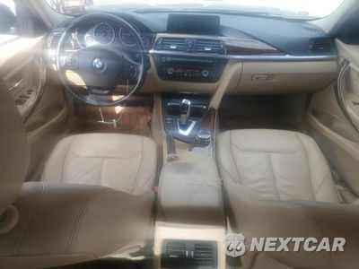 Zdjęcie 8 z 12 samochodu: 2014 BMW 320 I XDRIVE VIN:WBA3C3C55EF983711 - miniatura