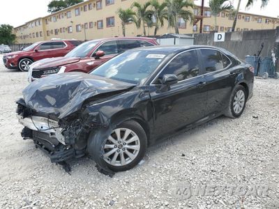 2020 TOYOTA CAMRY LE 4T1C11AK8LU871348 - główne zdjęcie licytacji z USA - miniatura