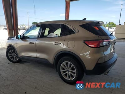 Drugie zdjęcie samochodu z przodu: 2021 FORD ESCAPE SE VIN:1FMCU0G63MUB00700 - miniatura