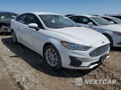 Czwarte zdjęcie samochodu z boku: 2020 FORD FUSION SE VIN:3FA6P0LU3LR195736 - miniatura