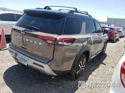 Trzecie zdjęcie samochodu z tyłu: 2024 NISSAN PATHFINDER PLATINUM VIN:5N1DR3DG5RC287469 - miniatura