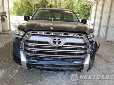 Piąte zdjęcie samochodu w środku: 2022 TOYOTA TUNDRA CREWMAX LIMITED VIN:5TFJA5DB2NX009646 - miniatura
