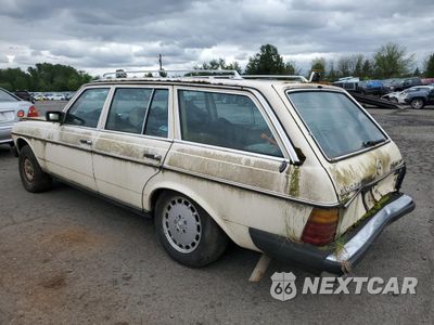Drugie zdjęcie samochodu z przodu: 1982 MERCEDES-BENZ 300 TDT VIN:WDBAB93A8CN011633 - miniatura