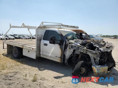 Czwarte zdjęcie samochodu z boku: 2017 FORD F350 SUPER DUTY VIN:1FDRF3GT3HEB38035 - miniatura
