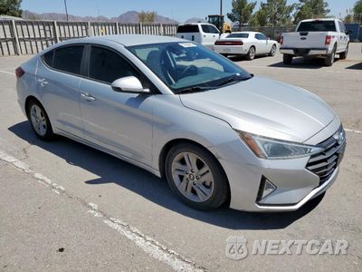 Czwarte zdjęcie samochodu z boku: 2019 HYUNDAI ELANTRA SEL VIN:5NPD84LF3KH483488 - miniatura