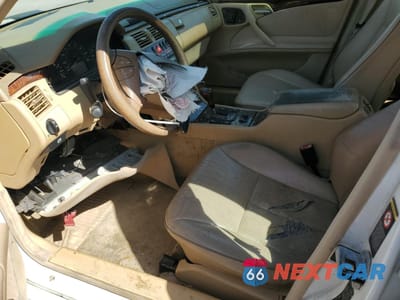 Zdjęcie 7 z 14 samochodu: 2000 MERCEDES-BENZ E 320 VIN:WDBJF65JXYB094507 - miniatura