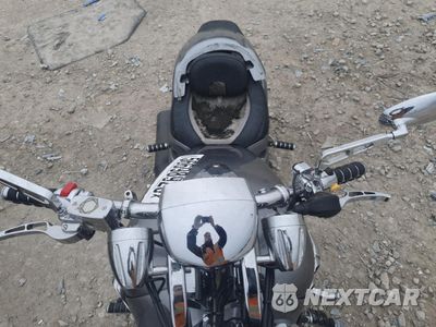 Piąte zdjęcie samochodu w środku: 2008 SUZUKI VZR1800 VIN:JS1VY53A782101241 - miniatura