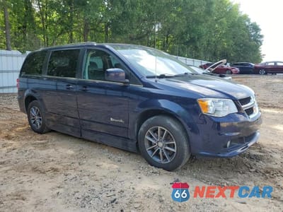 Czwarte zdjęcie samochodu z boku: 2016 DODGE GRAND CARAVAN SXT VIN:2C4RDGCG8GR203960 - miniatura