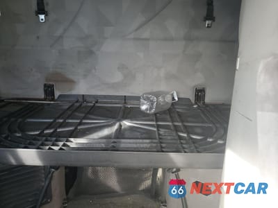 Zdjęcie 6 z 10 samochodu: 2007 VOLVO VNL SEMI TRUCK VIN:4V4NC9GH57N481491 - miniatura