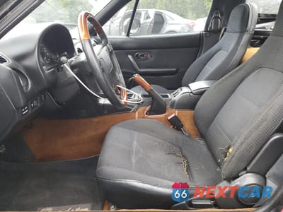 Zdjęcie 7 z 12 samochodu: 1996 MAZDA MX-5 MIATA VIN:JM1NA3539T0705424 - miniatura