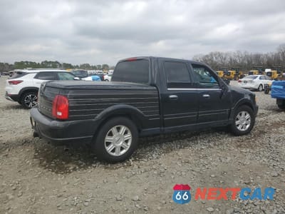 Trzecie zdjęcie samochodu z tyłu: 2002 LINCOLN BLACKWOOD VIN:5LTEW05A72KJ01109 - miniatura