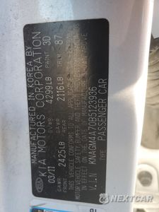 Zdjęcie 12 z 12 samochodu: 2011 KIA OPTIMA LX VIN:KNAGM4A70B5123936 - miniatura