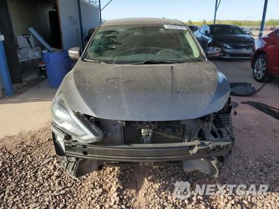 Piąte zdjęcie samochodu w środku: 2017 NISSAN SENTRA S VIN:3N1AB7AP3HY264367 - miniatura