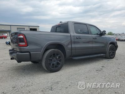 Trzecie zdjęcie samochodu z tyłu: 2021 RAM 1500 LARAMIE VIN:1C6SRFJT8MN733097 - miniatura