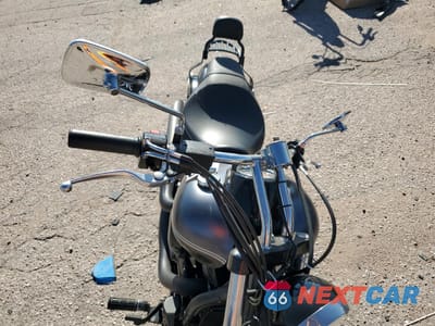 Piąte zdjęcie samochodu w środku: 2013 KAWASAKI VN900 C VIN:JKAVN2C10DA055517 - miniatura