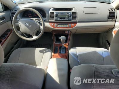 Zdjęcie 8 z 12 samochodu: 2005 TOYOTA CAMRY LE VIN:4T1BE30K65U985039 - miniatura