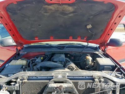 Zdjęcie 12 z 15 samochodu: 2000 CHEVROLET SUBURBAN C1500 VIN:3GNEC16T9YG170067 - miniatura