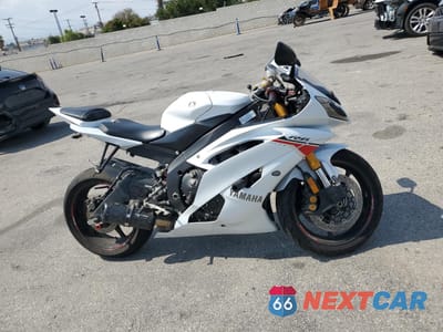 2015 YAMAHA YZFR6 C JYARJ16Y5FA008875 - główne zdjęcie licytacji z USA - miniatura