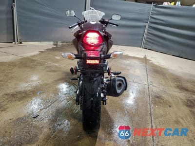 Czwarte zdjęcie samochodu z boku: 2011 HONDA CBR250 R VIN:MLHMC4115B5004152 - miniatura