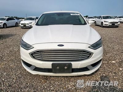 Piąte zdjęcie samochodu w środku: 2018 FORD FUSION SE HYBRID VIN:3FA6P0LU1JR171674 - miniatura
