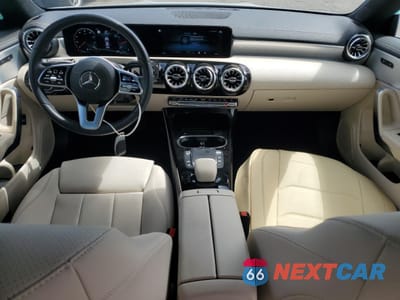 Zdjęcie 8 z 13 samochodu: 2022 MERCEDES-BENZ CLA 250 VIN:W1K5J4GB6NN310669 - miniatura