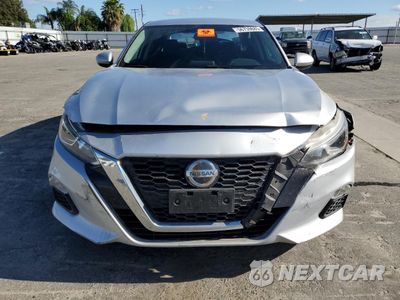 Piąte zdjęcie samochodu w środku: 2020 NISSAN ALTIMA S VIN:1N4BL4BV6LC228027 - miniatura