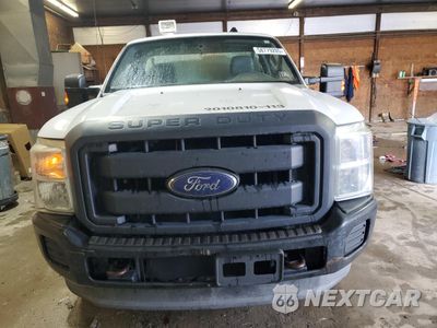 Piąte zdjęcie samochodu w środku: 2013 FORD F250 SUPER DUTY VIN:1FTBF2B64DEA76429 - miniatura