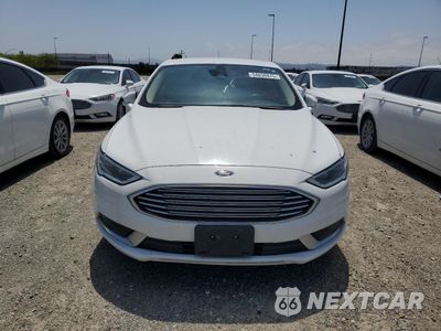 Piąte zdjęcie samochodu w środku: 2018 FORD FUSION SE HYBRID VIN:3FA6P0LU2JR129837 - miniatura