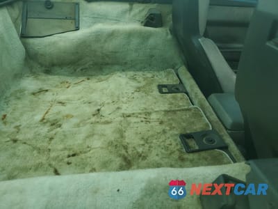 Zdjęcie 10 z 14 samochodu: 1985 CHEVROLET CORVETTE VIN:1G1YY0785F5132568 - miniatura