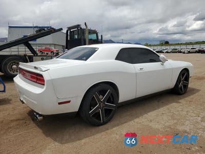 Trzecie zdjęcie samochodu z tyłu: 2010 DODGE CHALLENGER R/T VIN:2B3CJ5DT5AH295106 - miniatura