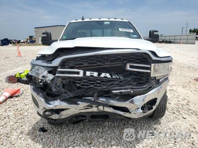 Piąte zdjęcie samochodu w środku: 2023 RAM 3500 TRADESMAN VIN:3C63RRGL1PG652131 - miniatura